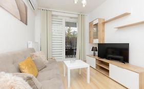 Apartment With Ac Warsaw Mokotow Business Centre By Noclegi Renters