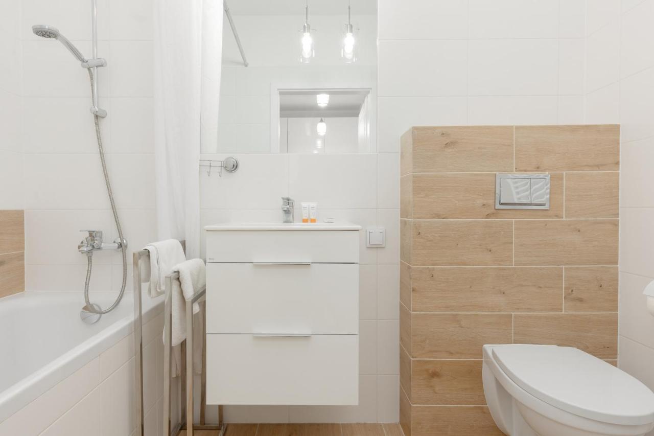 Apartment With Ac Warsaw Mokotow Business Centre By Noclegi Renters Экстерьер фото