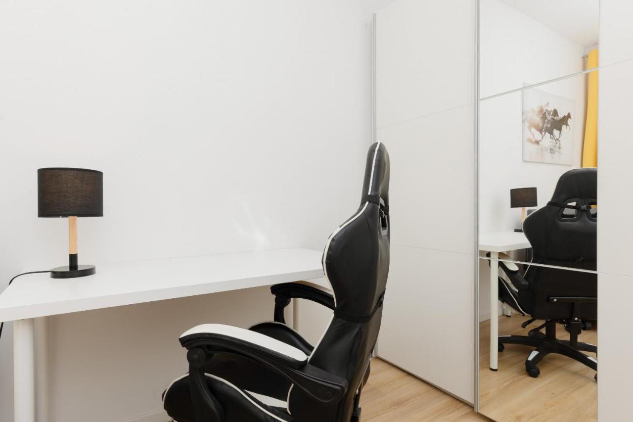 Apartment With Ac Warsaw Mokotow Business Centre By Noclegi Renters Экстерьер фото
